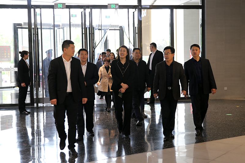 1619401565210356.jpg HW6A0073.jpg